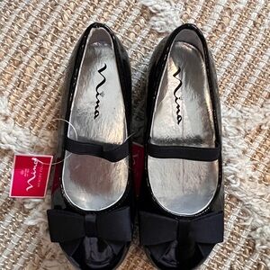 NINA Girls  Shiny Black Flats with Bow